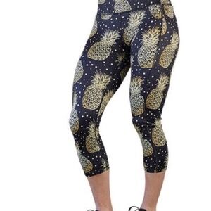 Constantly Varied Gear pineapple capri squat proof leggings.